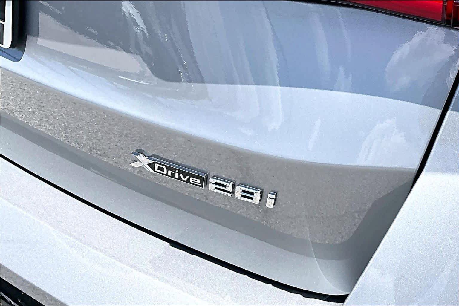 Used 2026 BMW X1 xDrive28i w/ Technology Package AWD/4WD image 29