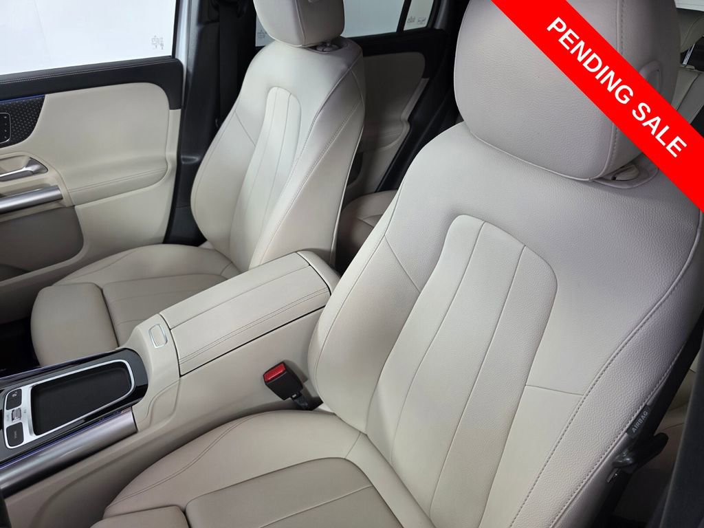 Certified 2025 Mercedes-Benz GLA 250 image 11