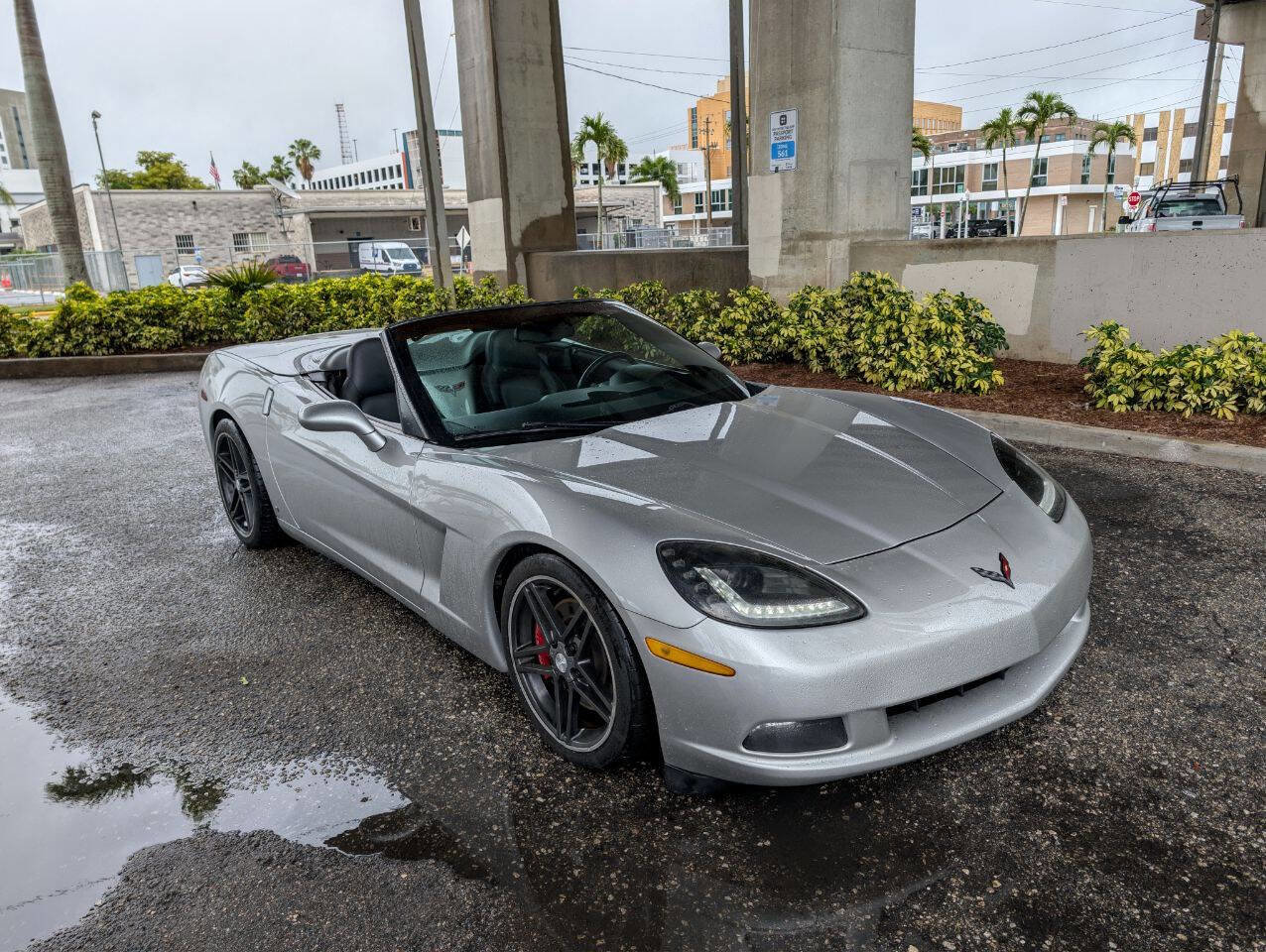 Used 2006 Chevrolet Corvette Convertible w/ Preferred Equipment Group image 4