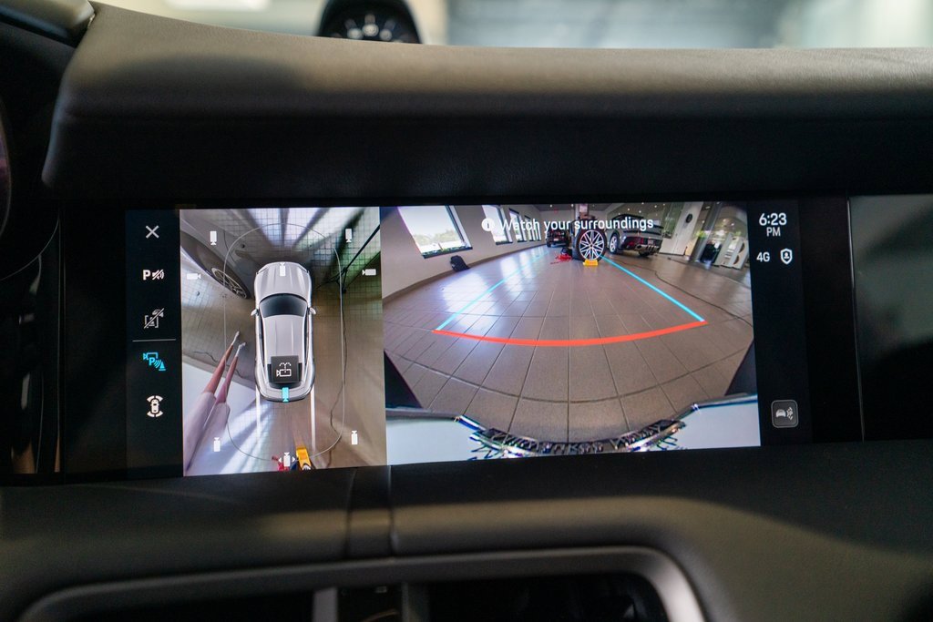 New 2025 Porsche Taycan image 30