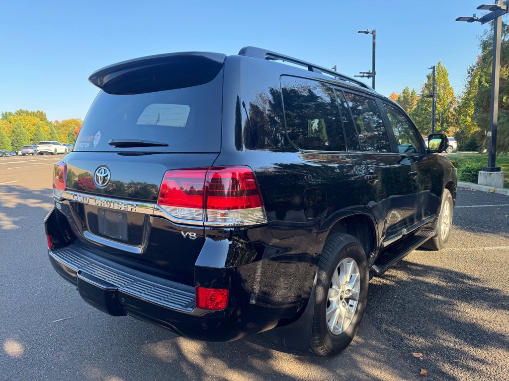 Used 2018 Toyota Land Cruiser w/ Carpet Mat Package AWD/4WD image 4