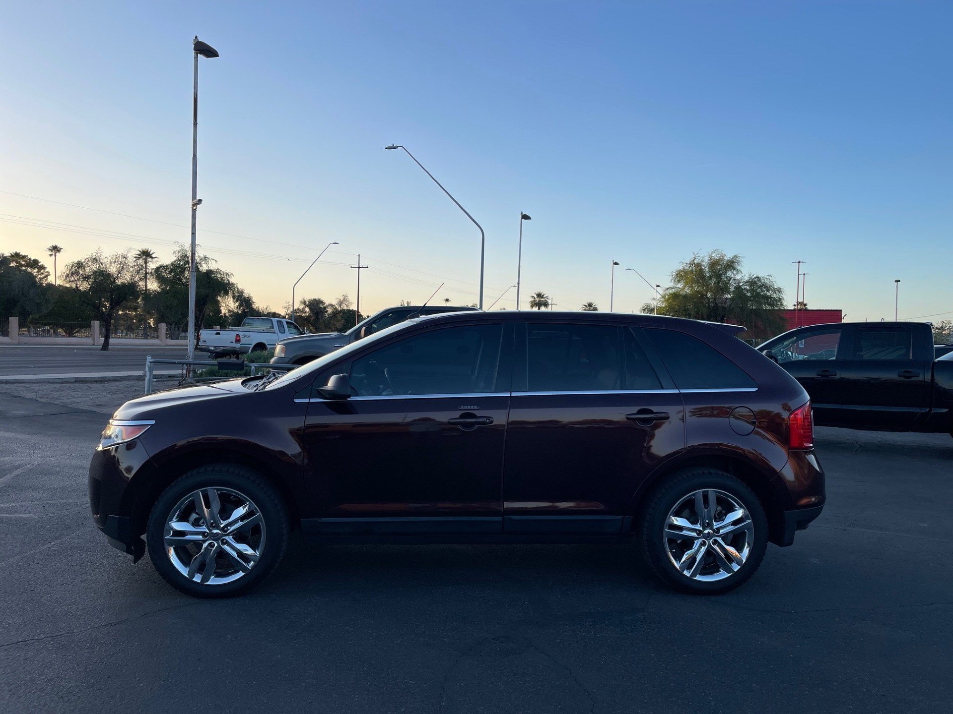 Used 2011 Ford Edge Limited w/ 302A Rapid Spec Order Code FWD image 2