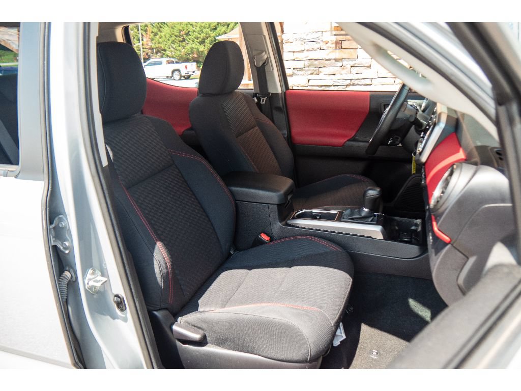 Used 2021 Toyota Tacoma SR5 w/ Blackout Package (TMS) AWD/4WD image 16
