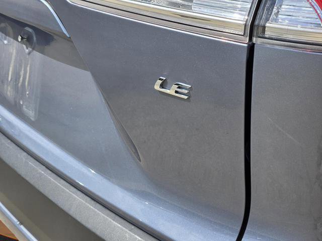 Used 2024 Toyota Corolla Cross LE FWD image 33