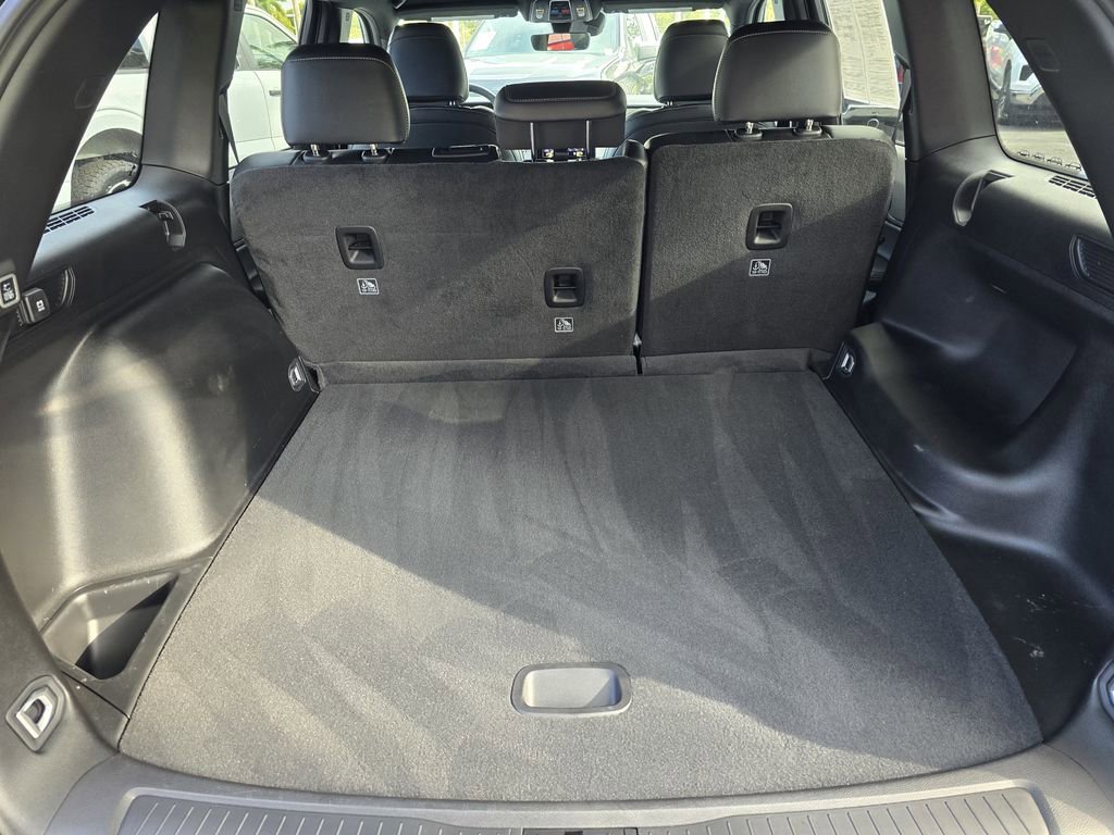 Used 2025 Jeep Grand Cherokee Altitude image 5