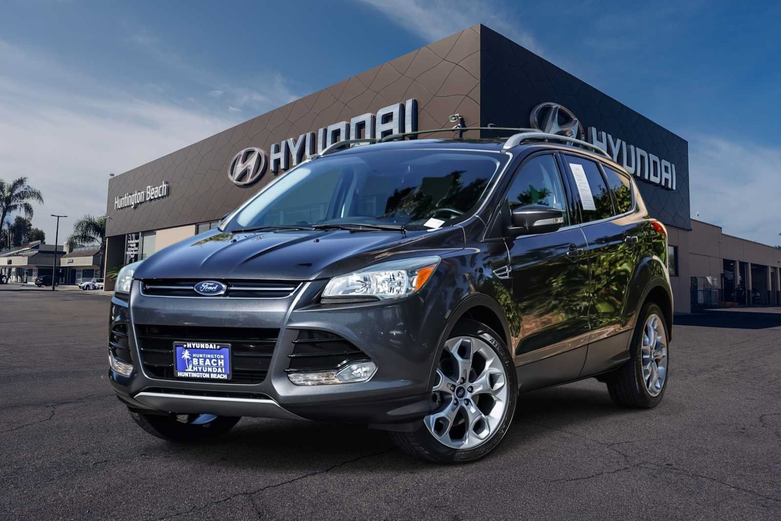 Used 2016 Ford Escape Titanium FWD image 1