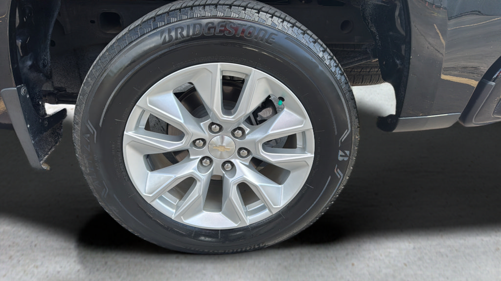 Used 2024 Chevrolet Silverado 1500 Custom RWD image 17