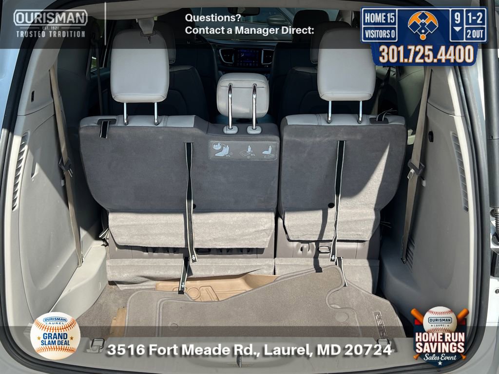 Used 2017 Chrysler Pacifica Touring-L w/ Tire & Wheel Group image 20