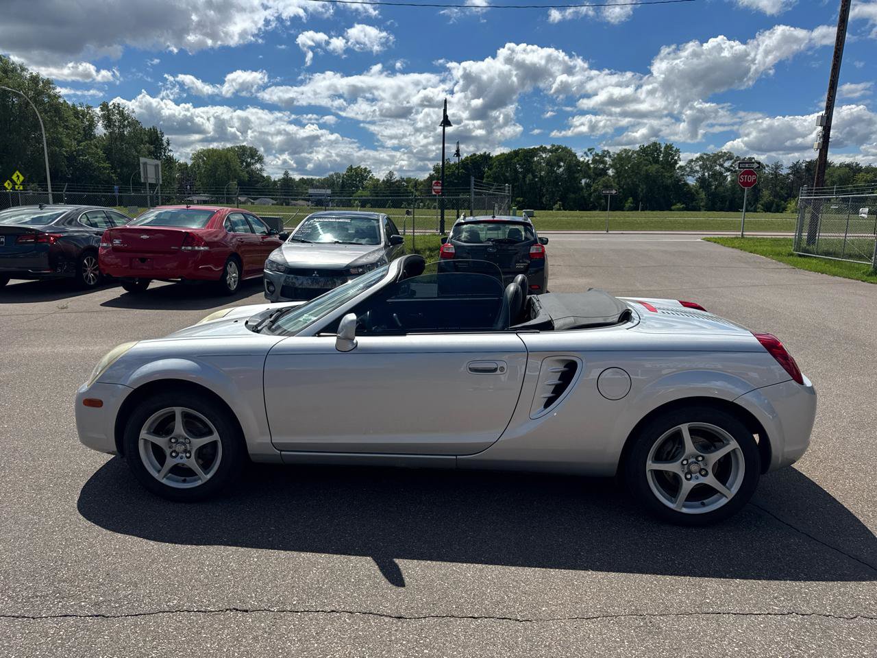 Used 2003 Toyota MR2 RWD image 11