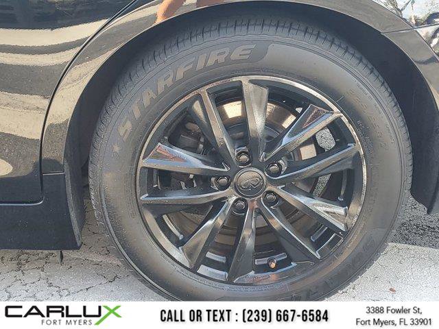 Used 2017 INFINITI Q50 2.0t image 9