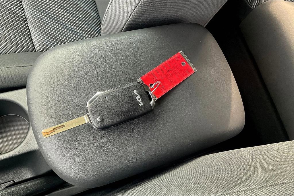 New 2026 Kia Seltos LX image 22