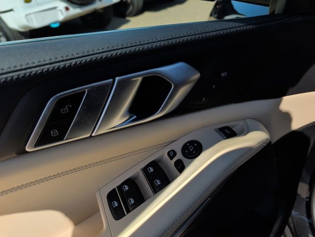 Used 2022 BMW X5 xDrive40i w/ Premium Package image 21