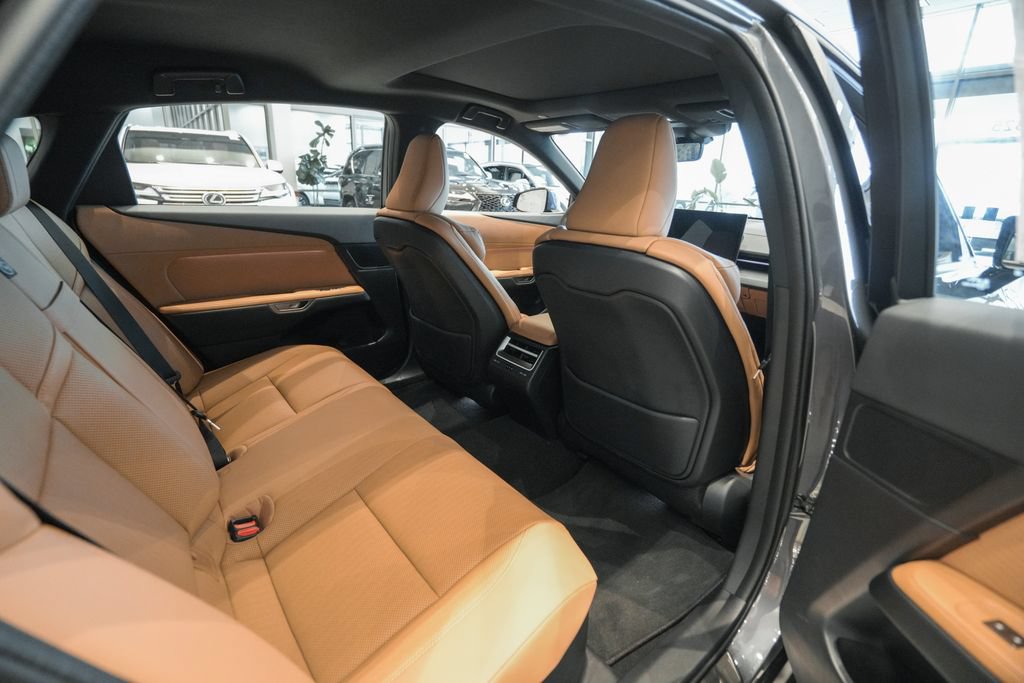 New 2026 Lexus ES 350e w/ Convenience Package FWD image 12