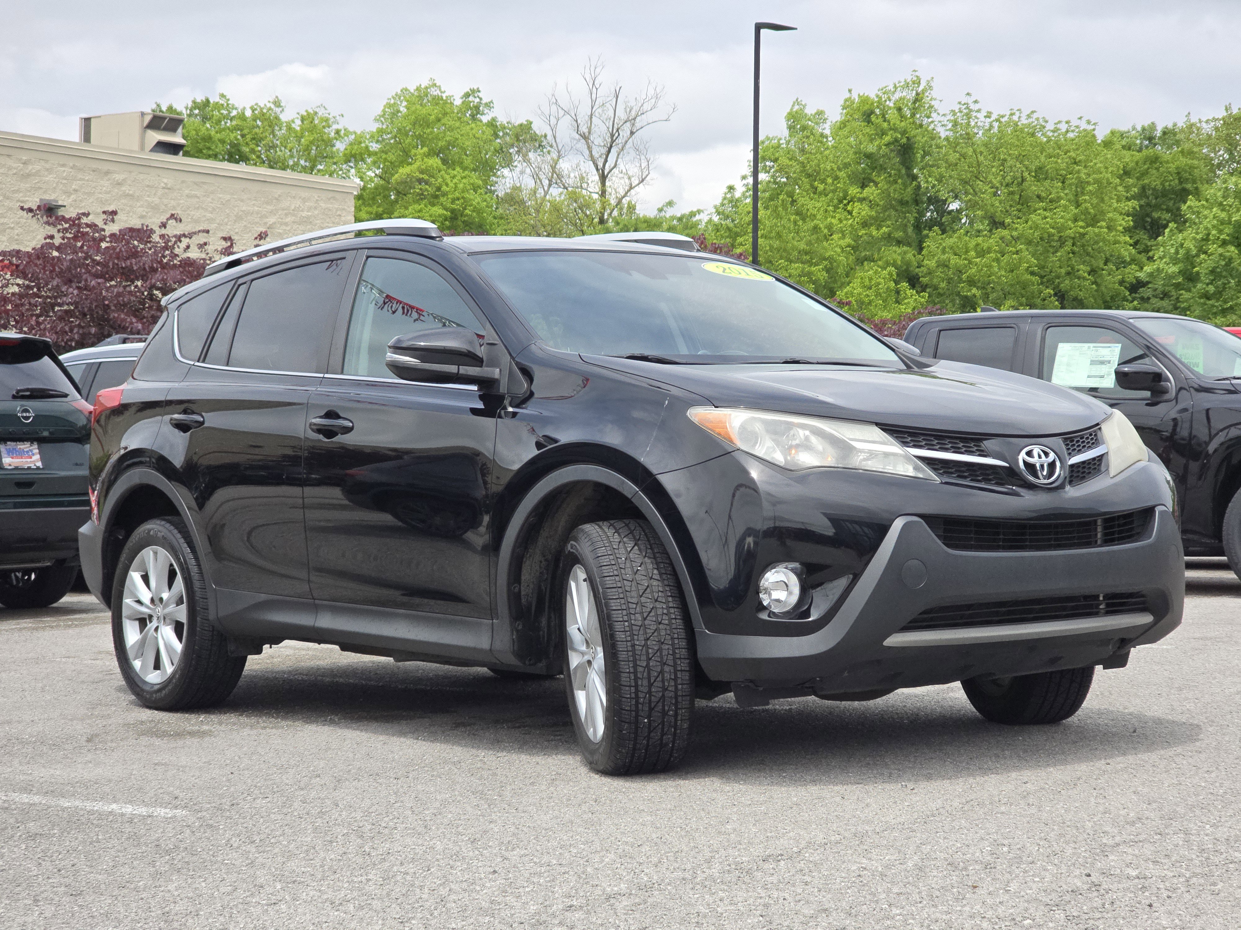 Used 2015 Toyota RAV4 Limited w/ Technology Package FWD image 13