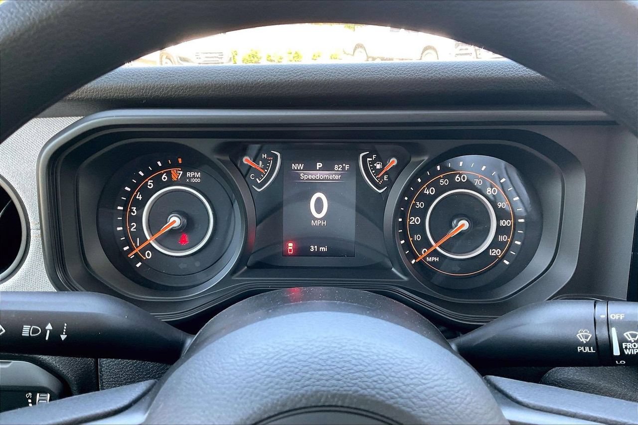 New 2026 Jeep Gladiator Sport AWD/4WD image 11