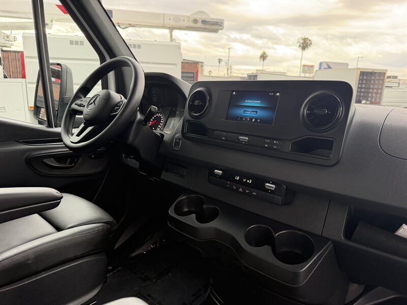 Used 2024 Mercedes-Benz Sprinter 3500 image 16