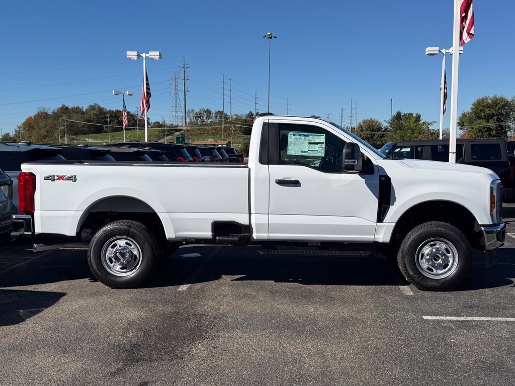 New 2027 Ford F250 XL w/ XL Chrome Package AWD/4WD image 4