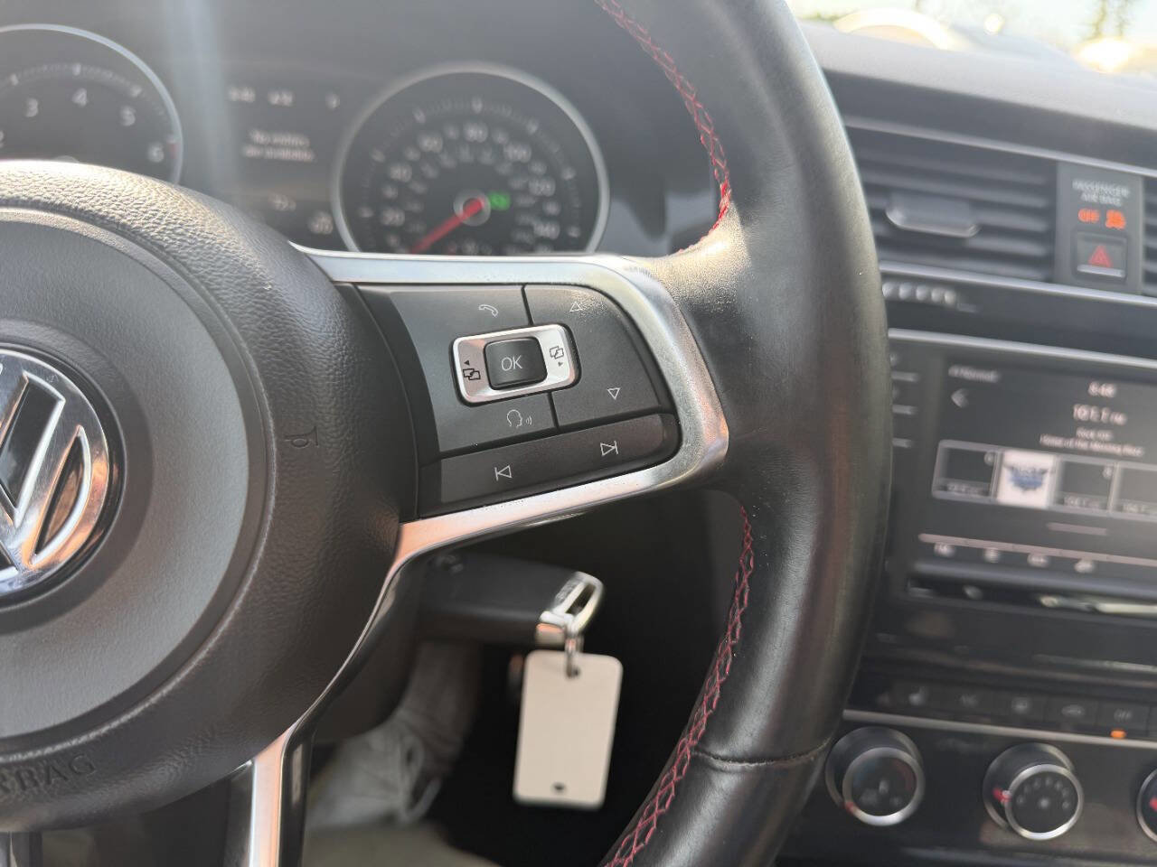 Used 2016 Volkswagen GTI S FWD image 31