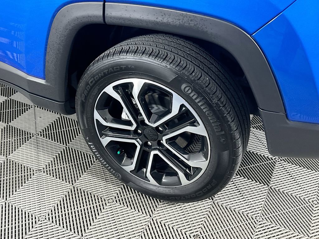 Certified 2024 Jeep Compass Limited image 40