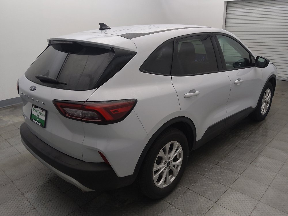 Used 2025 Ford Escape Active FWD image 9