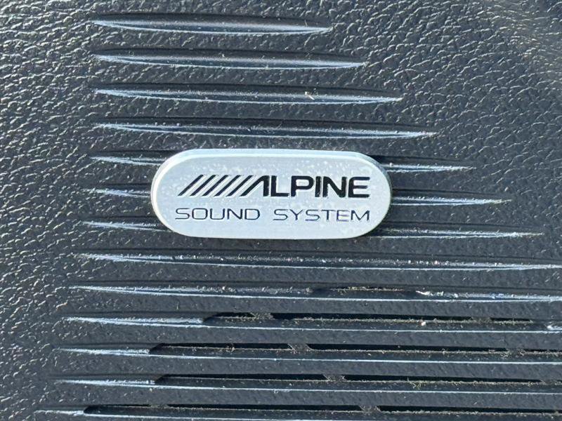 Used 2016 Dodge Challenger R/T Plus RWD image 26