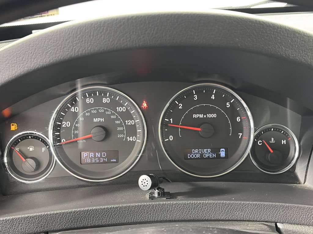 Used 2010 Jeep Grand Cherokee Laredo AWD/4WD image 15