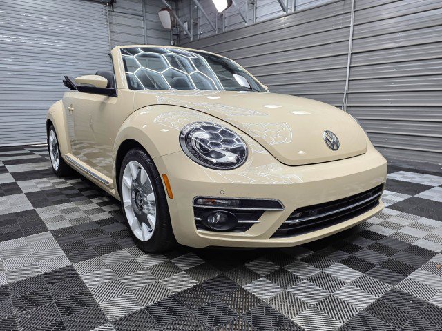 Used 2019 Volkswagen Beetle 2.0T Final Edition SEL FWD image 5