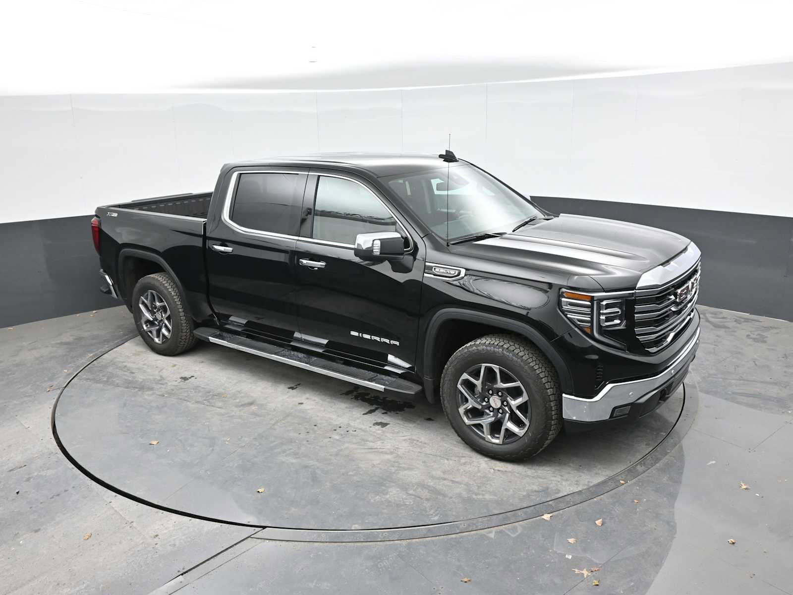 New 2026 GMC Sierra 1500 SLT w/ SLT Premium Package image 29