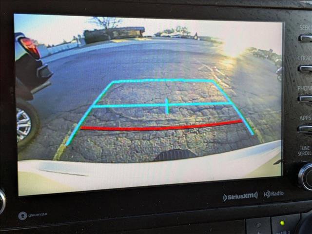 Used 2020 Toyota Highlander XLE image 15