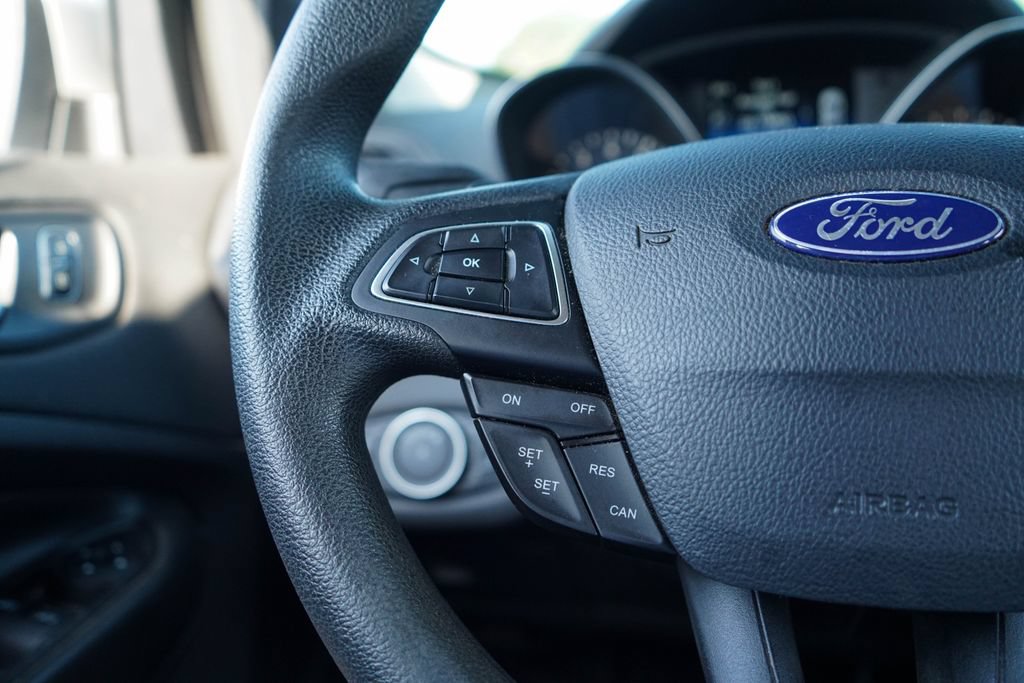 Used 2017 Ford Escape SE FWD image 30