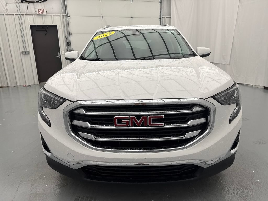 Used 2020 GMC Terrain SLT w/ Preferred Package FWD image 2