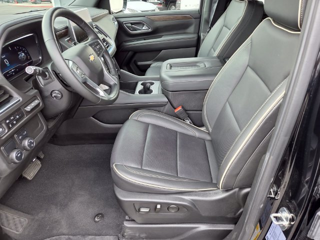 Certified 2024 Chevrolet Suburban Premier RWD image 10