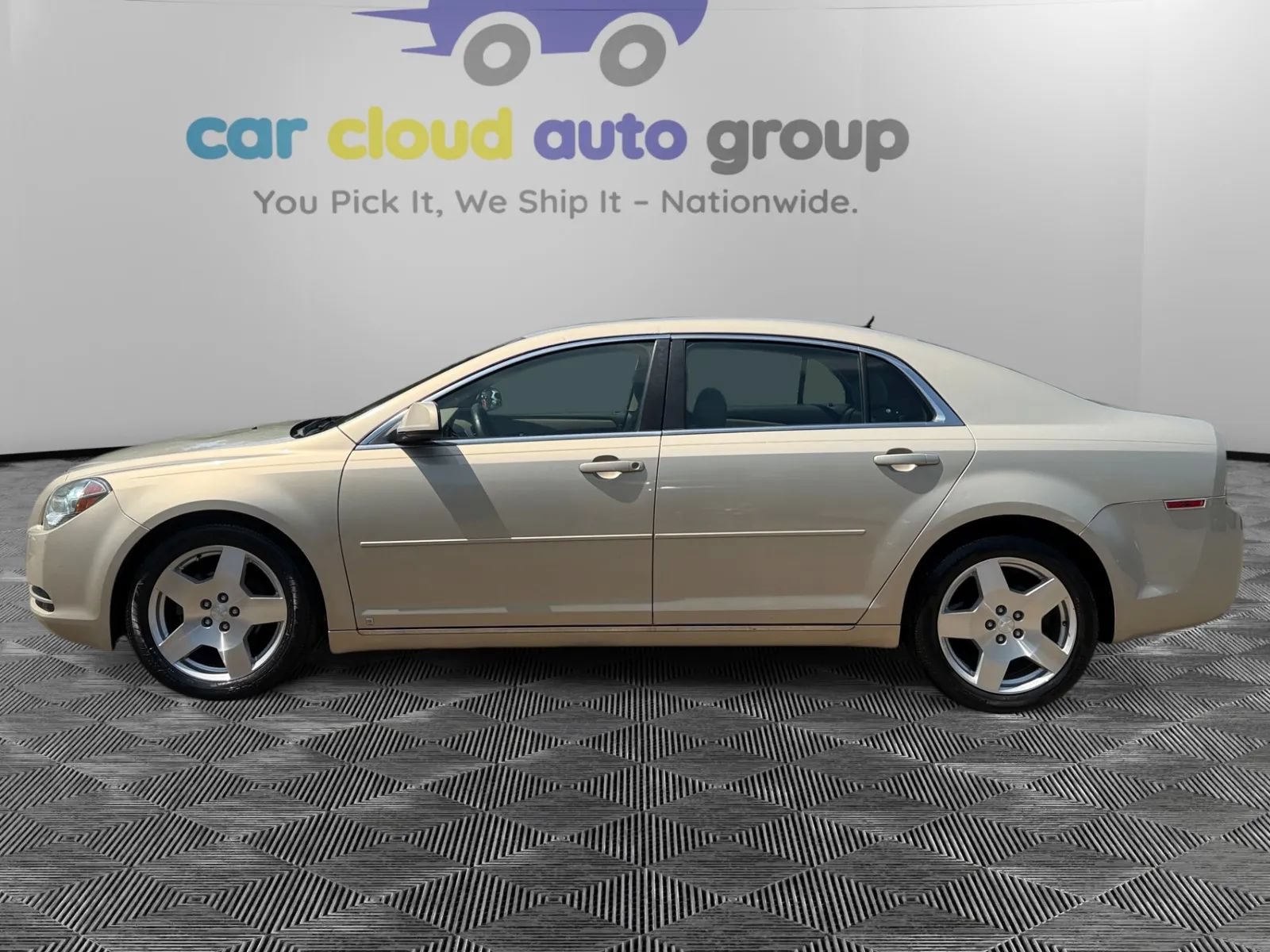 Used 2009 Chevrolet Malibu LT w/ HFV6 Engine Package FWD image 2