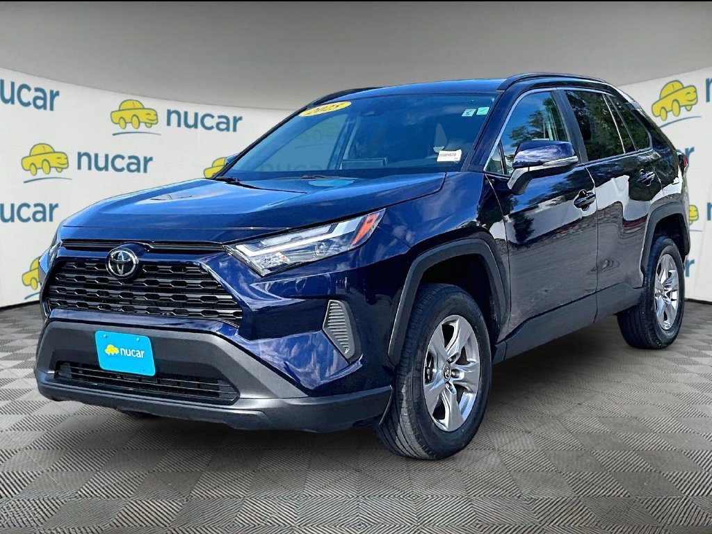 Used 2025 Toyota RAV4 XLE AWD/4WD image 3