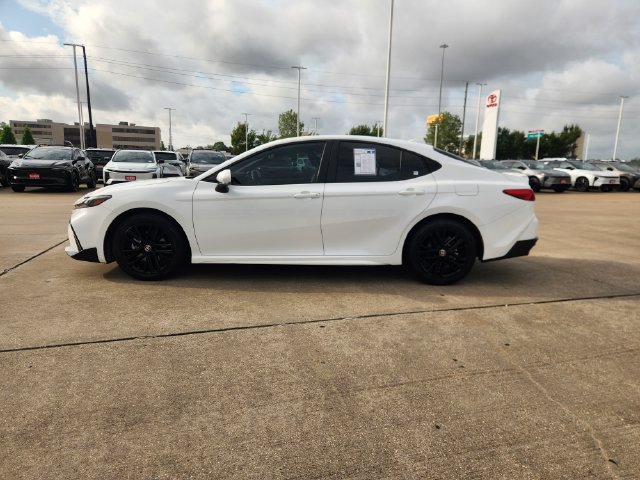 Certified 2025 Toyota Camry SE AWD/4WD image 4