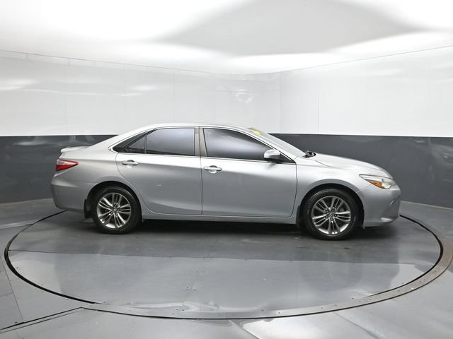 Used 2017 Toyota Camry SE FWD image 15