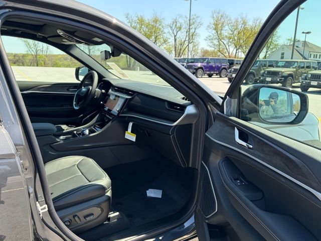 New 2026 Jeep Grand Cherokee Limited AWD/4WD image 29