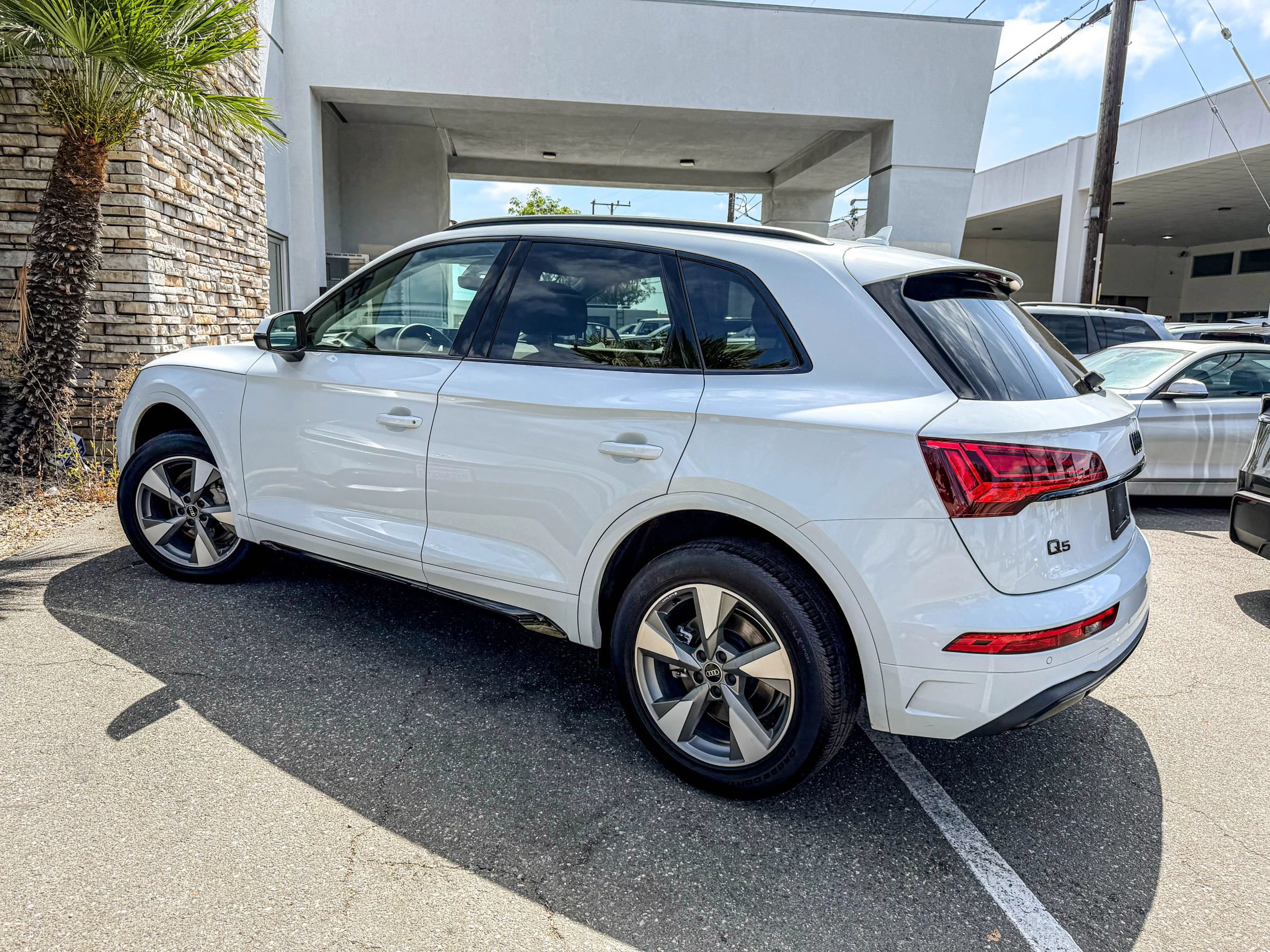Used 2024 Audi Q5 2.0T Premium Plus AWD/4WD image 3