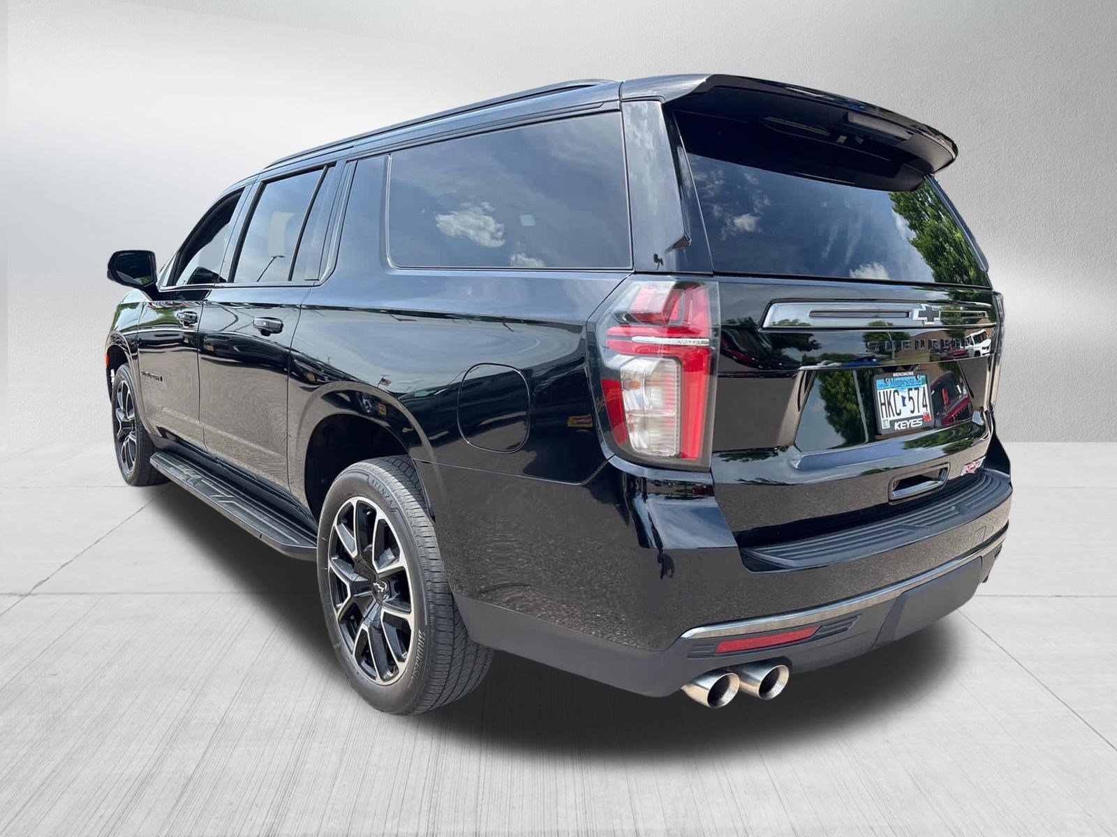 Used 2022 Chevrolet Suburban RST w/ Sport Performance Package AWD/4WD image 11
