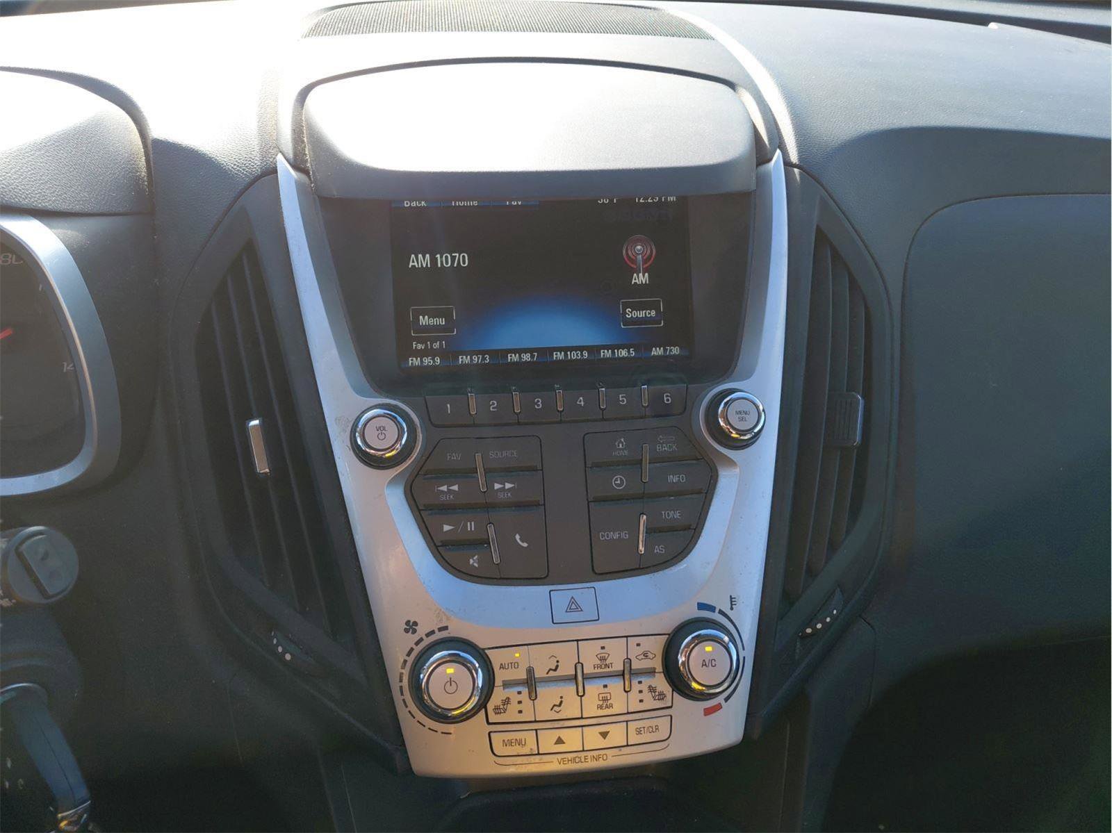 Used 2016 Chevrolet Equinox LT w/ Convenience Package image 30