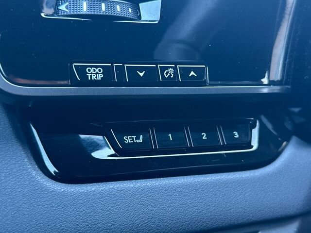 Used 2025 Lexus RX 350h w/ Convenience Package image 31