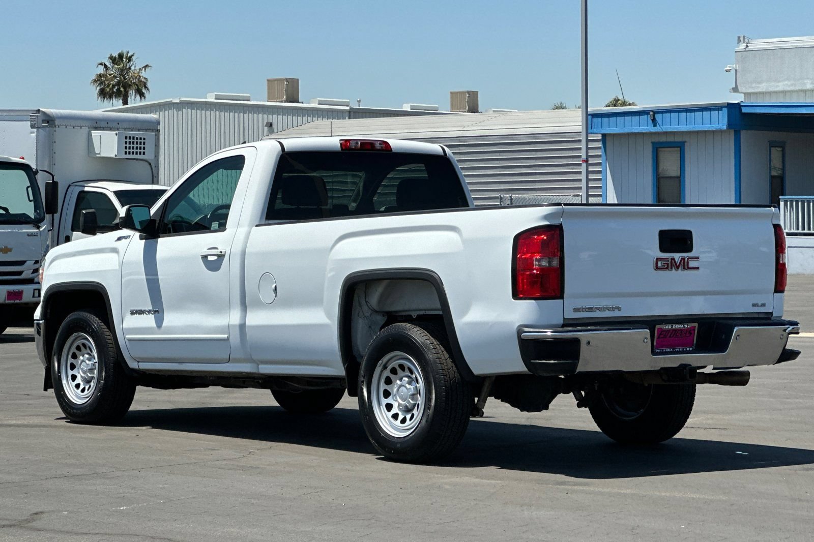 Used 2014 GMC Sierra 1500 SLE w/ Suspension Package, Off-Road RWD image 7