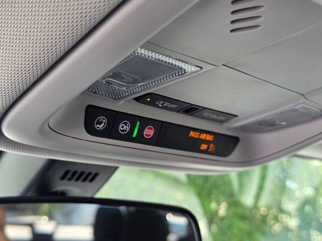 Certified 2021 Chevrolet Traverse LT FWD image 31