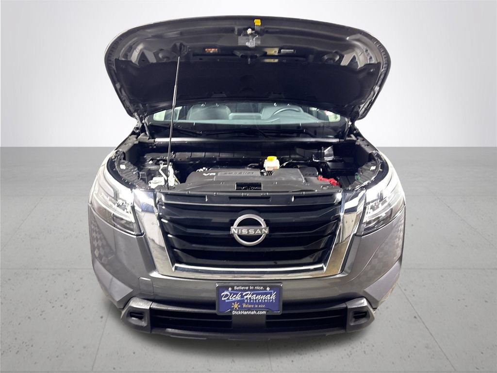 Used 2022 Nissan Pathfinder SV AWD/4WD image 21