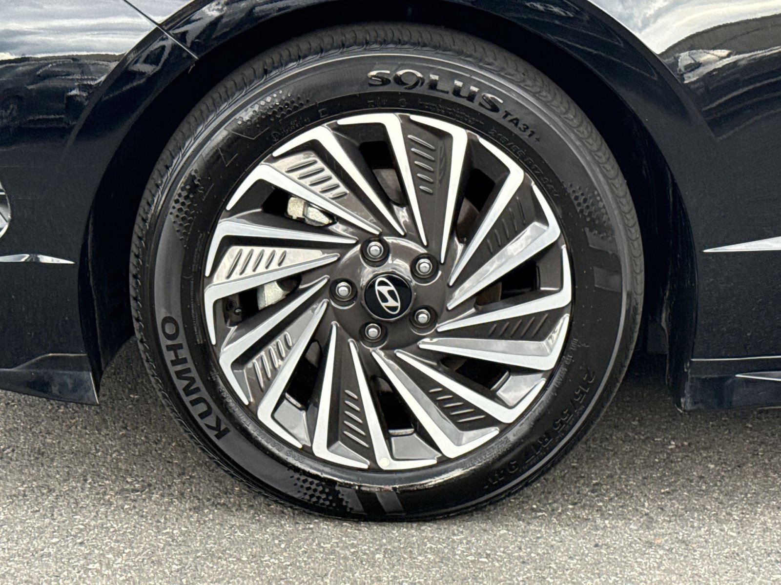 Used 2025 Hyundai Sonata SEL FWD image 12