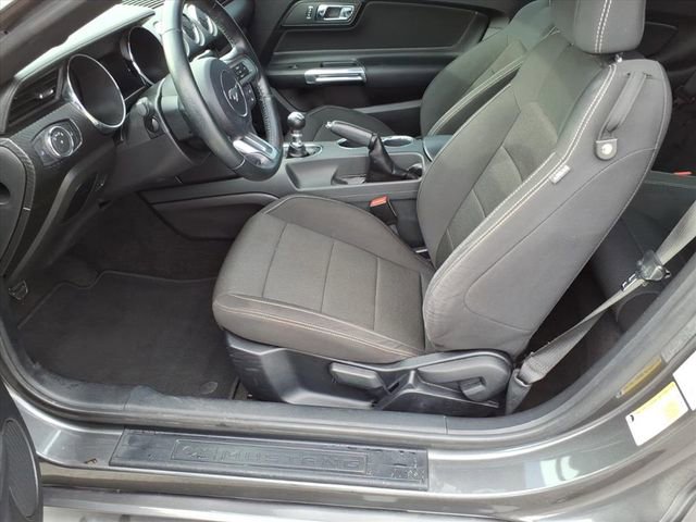 Used 2016 Ford Mustang Coupe image 16