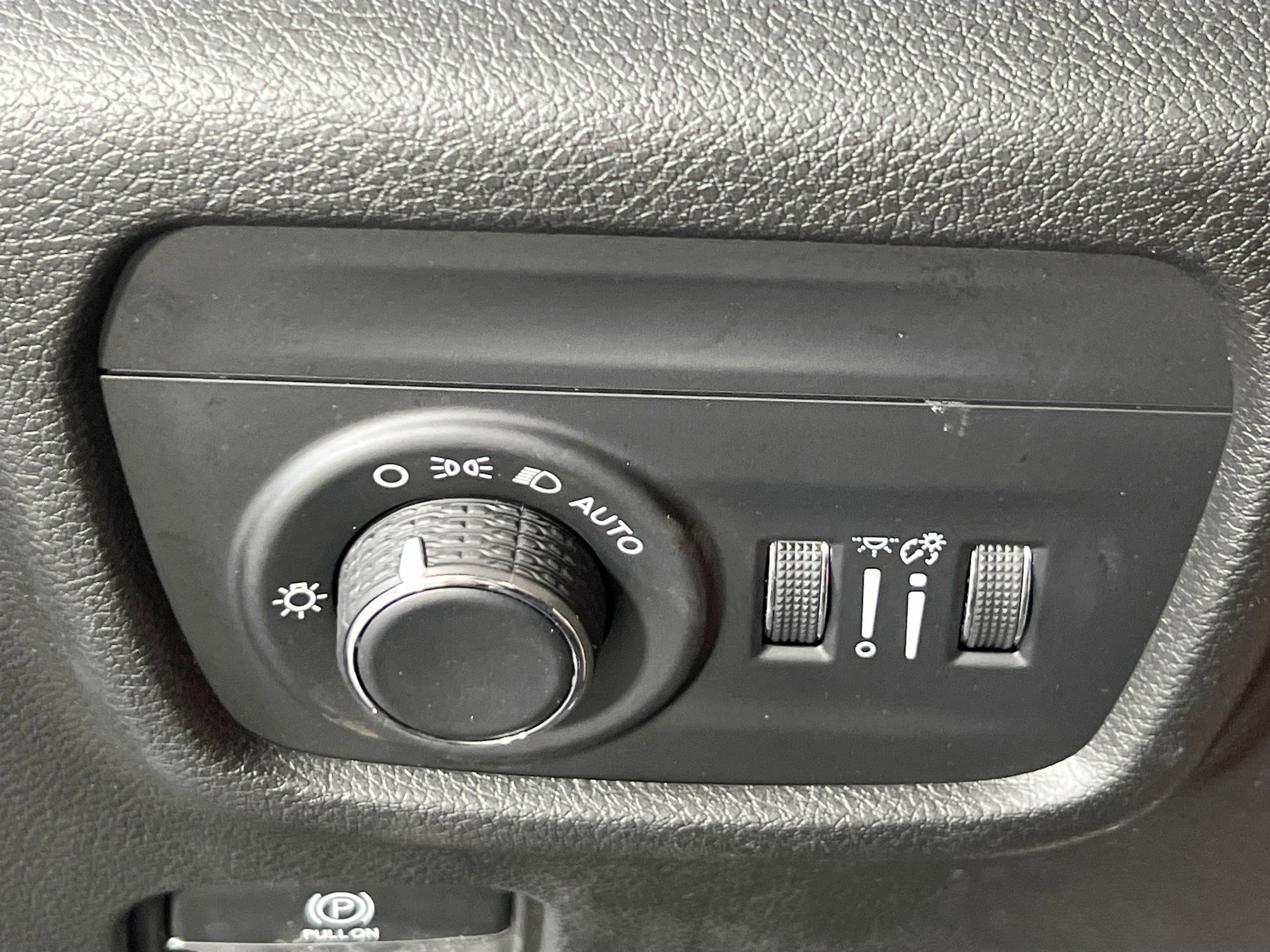 Used 2023 Jeep Grand Cherokee L Laredo AWD/4WD image 10