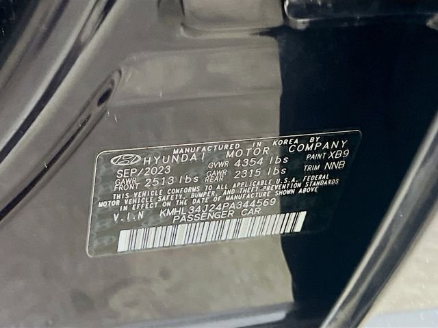Used 2023 Hyundai Sonata Limited w/ Preferred Accessory Package image 27
