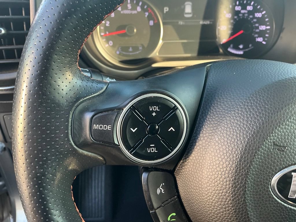 Used 2017 Kia Soul ! w/ Tech Package FWD image 19