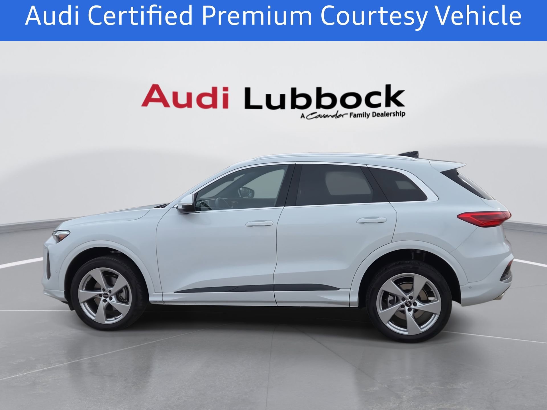 Certified 2025 Audi Q5 Premium w/ Premium Plus AWD/4WD image 6